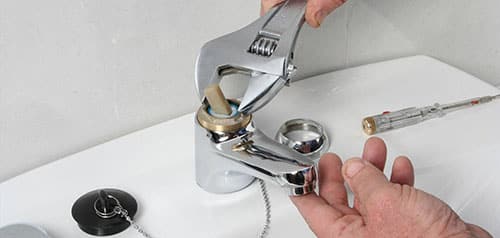 Popravka slavine Popravka slavine